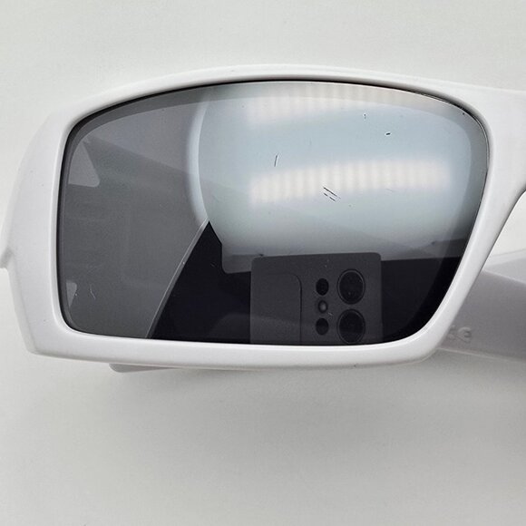 *SOLD* Oakley 03-474 Gascan White Frame Black Iridium Lens Sunglasses w/ Case - Picture 14 of 16